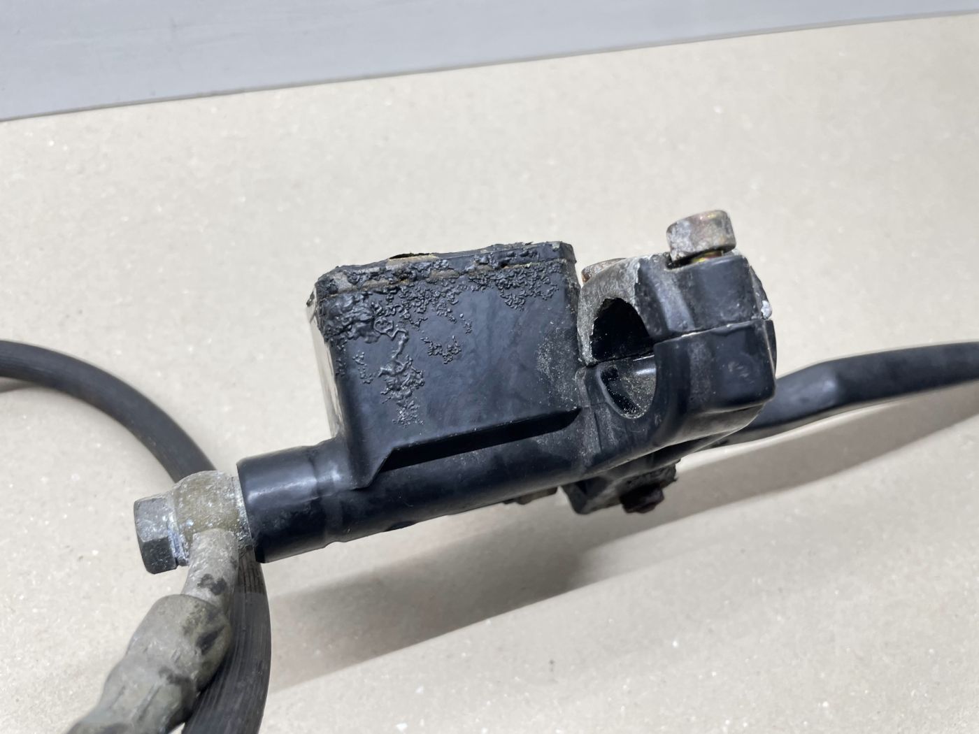 Aprilia Gulliver 50 - Bremse vorne Bremspumpe Bremszange Bremsleitung (102-10)