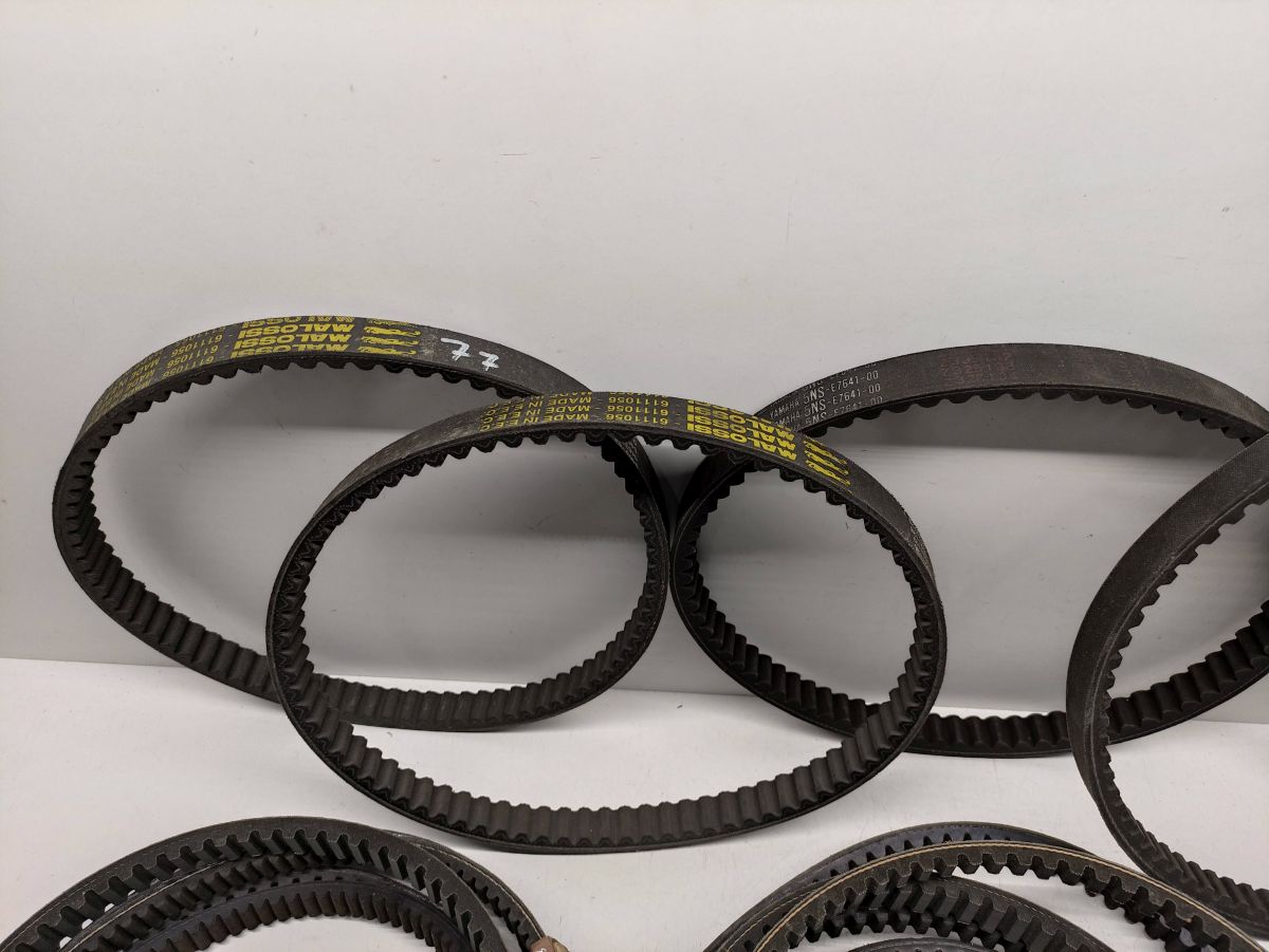 23x Keilriemen NEU / gebr. - z.B. Yamaha Cygnus, Bws, Neos, Jog, Piaggio (38-15)