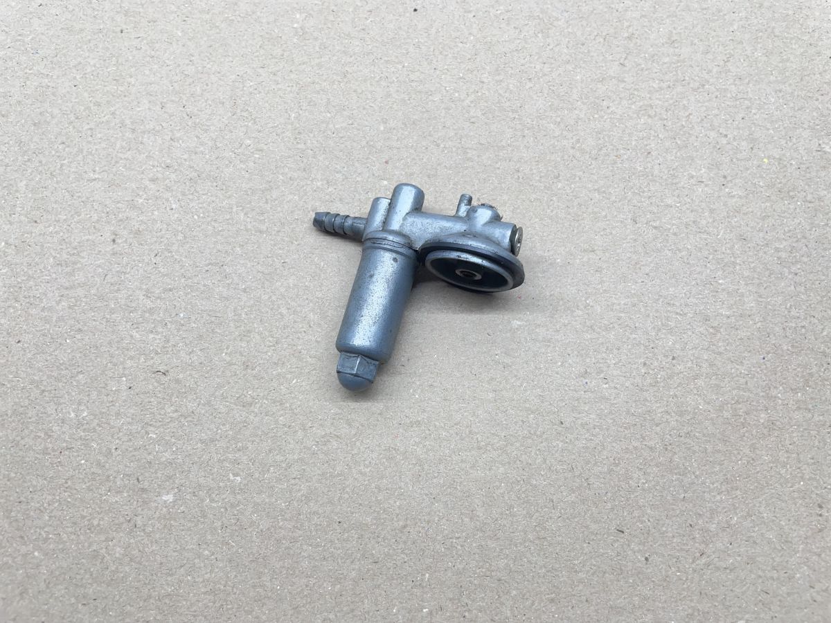 GURTNER DECKEL VERGASER - Mobylette Motobecane Peugeot carburetor (39-33)