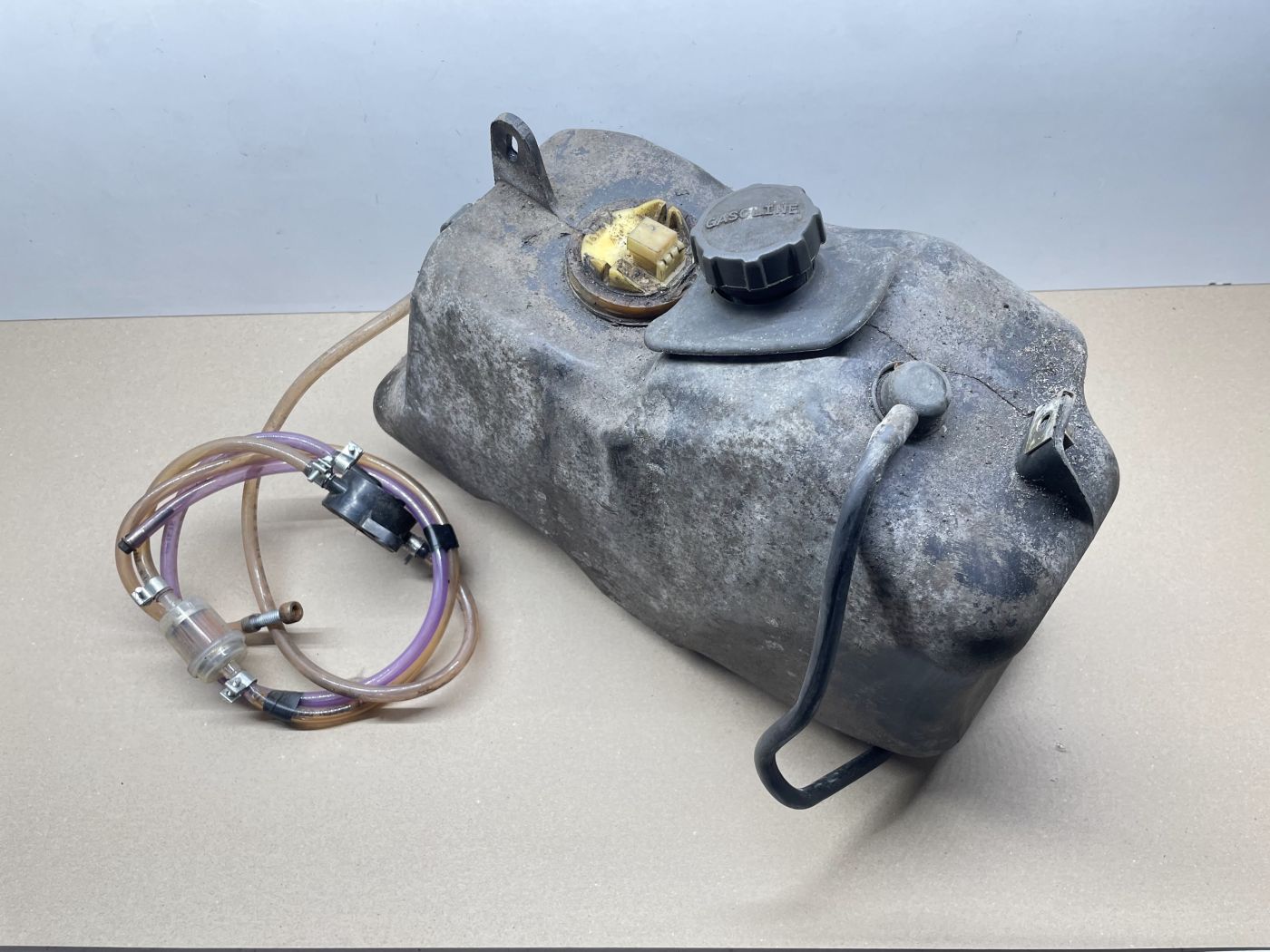 Piaggio Beverly 125 - Benzintank Kraftstofftank petrol tank Tankgeber (110)