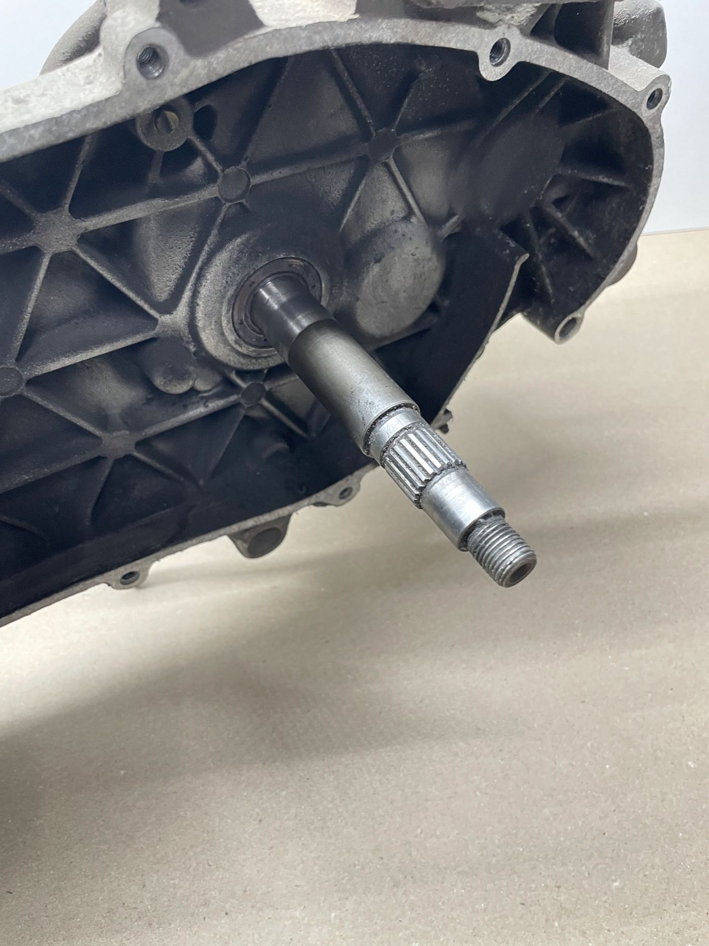 Piaggio Beverly 125 - Motorblock Kurbelwelle Getriebe Zylinder Anlasser engine (110)