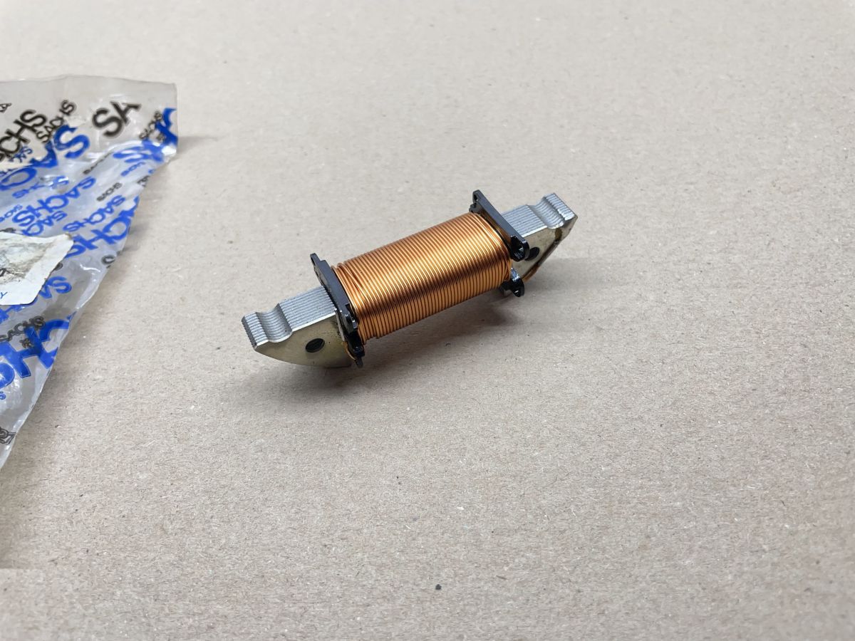 ORIGINAL Sachs 0265 204 000 Generatoranker Lichtspule z.B. Hercules Prima (39-32)