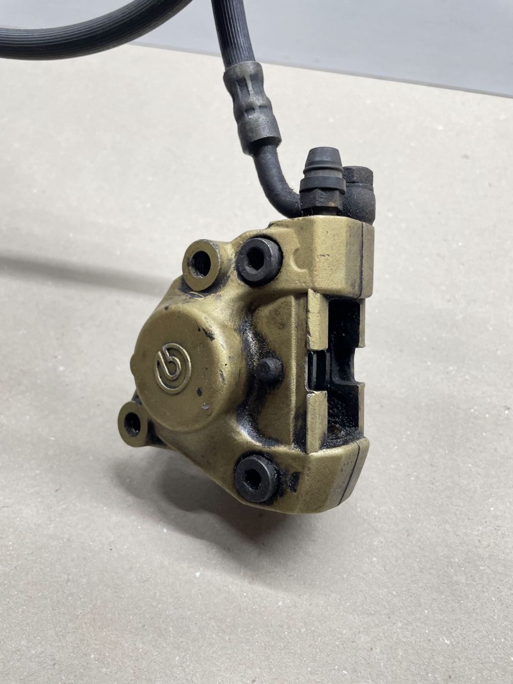 Aprilia Gulliver 50 - Bremse vorne Bremspumpe Bremszange Bremsleitung (102-10)