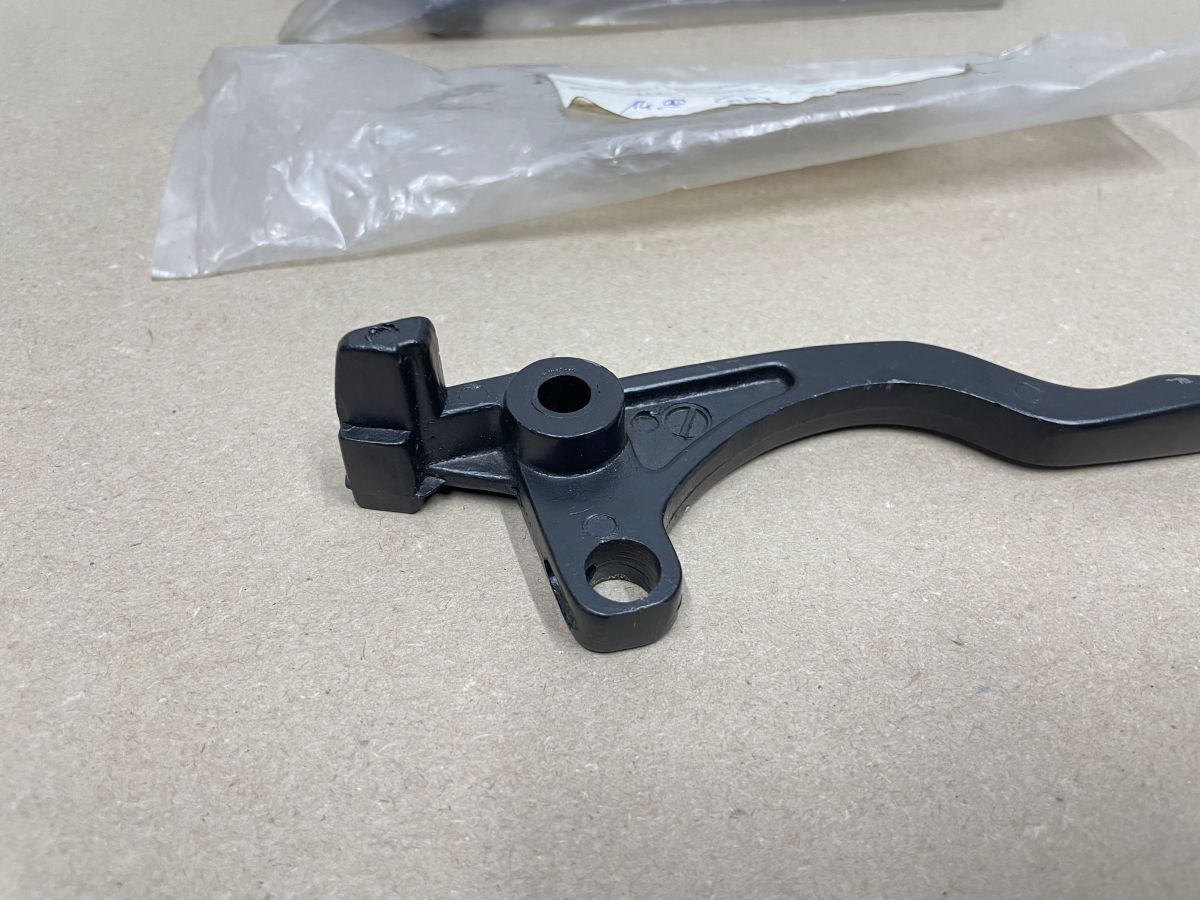 KAWASAKI GPX GPZ GTR VN ZG - 2x Kupplungshebel clutch lever (118-9)
