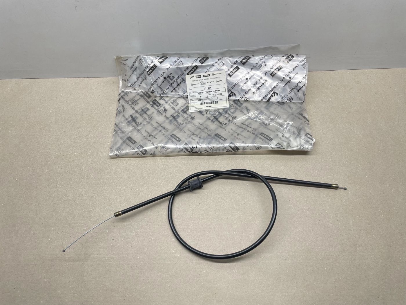 Piaggio Hexagon 125 150  - ORIGINAL Ölpumpenzug Ölpumpe Verteiler (105)