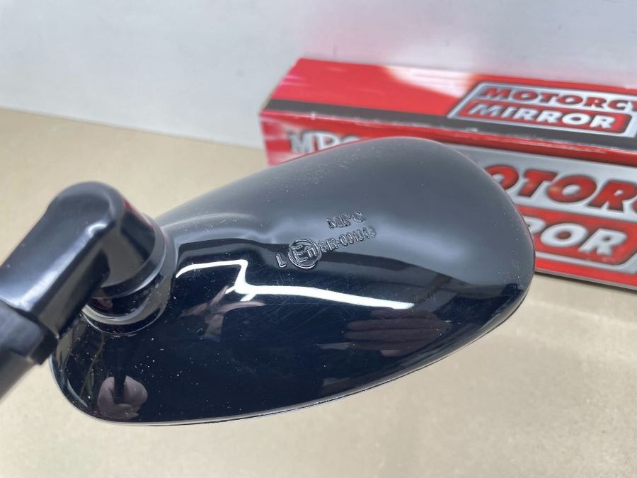 P&W Rückspiegel Naked Bike Schwarz 10mm (Linksgewinde) Suzuki Honda Yamaha (118-19)