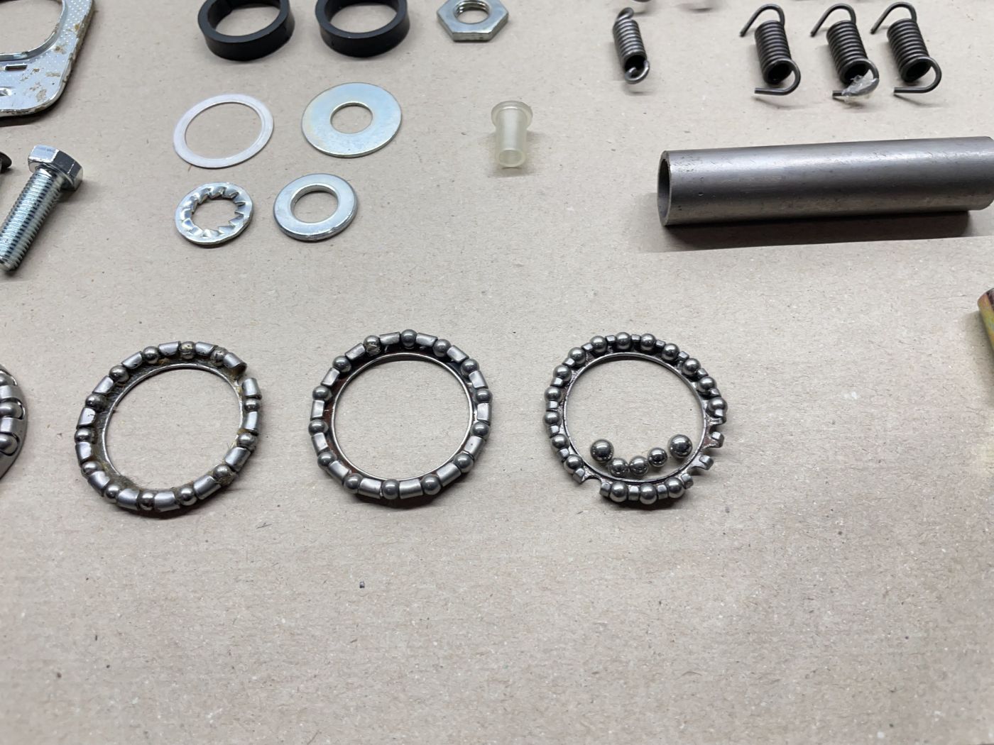 Mofa Moped Teile - Bremszug Schraube Mutter Feder Bremsbacke Dichtung Vergaser (39-81)