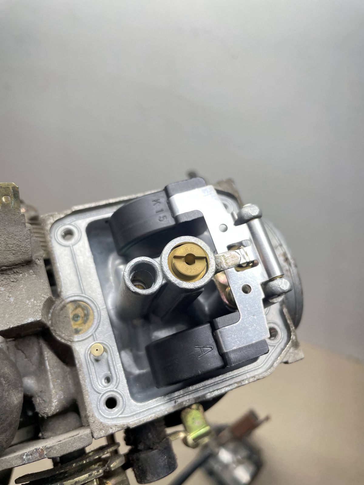 Suzuki AN 125 - ORIGINAL Mikuni Vergaser  (77)