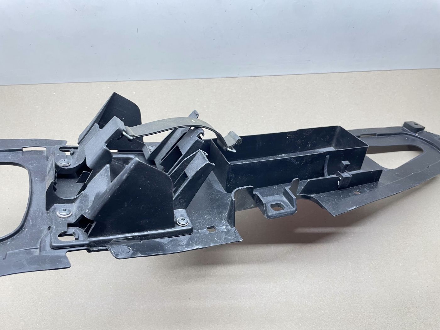 Yamaha YZF-R 125  -  Heckverkleidung Abdeckung Verkleidung Batterie  (118-V)
