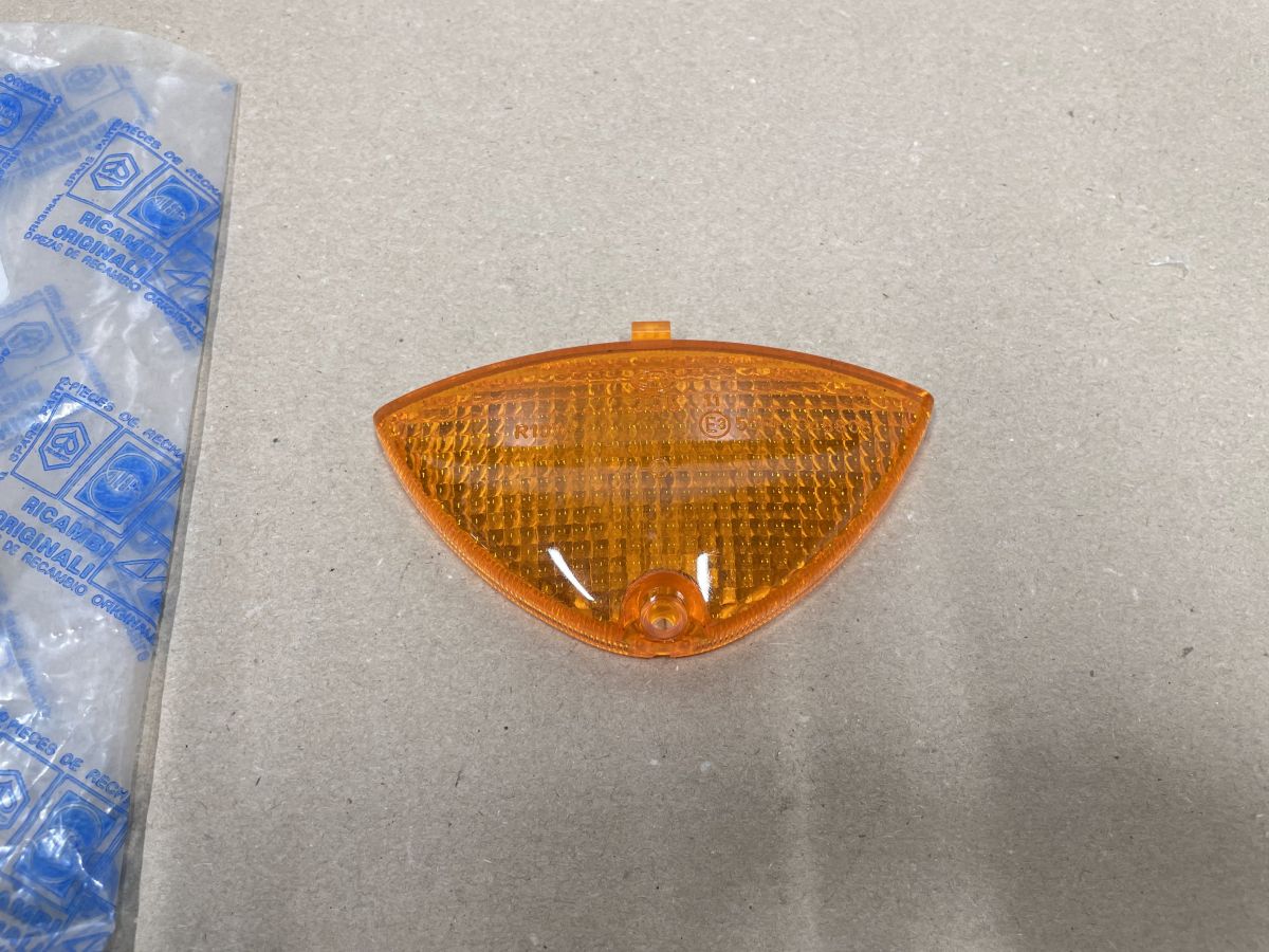 Piaggio Free - Blinkerglas vorne rechts oder lniks NEU indicator lens (118-14)
