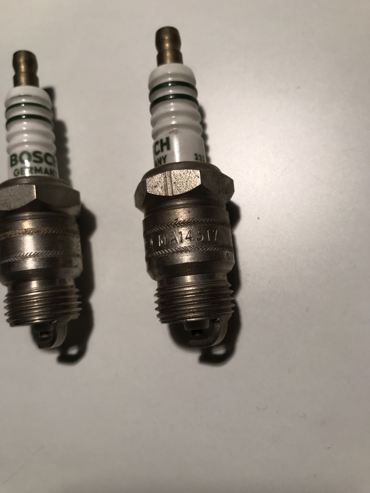 2x Bosch Zündkerze MA145T7 Spark Plug Tennplugg Z25
