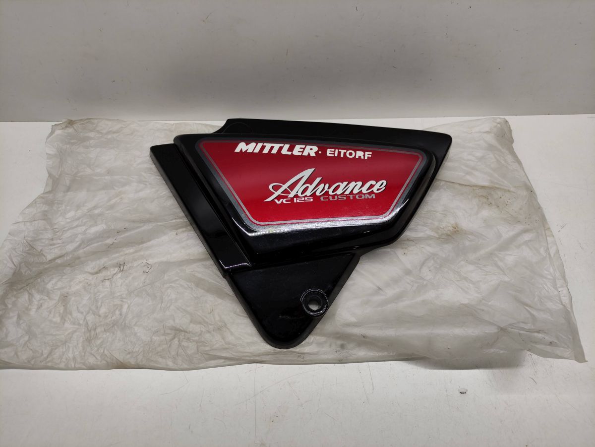 Daelim VC 125 Advance Custom Seitendeckel wie NEU Seitenteil Verkleidung (38-7)