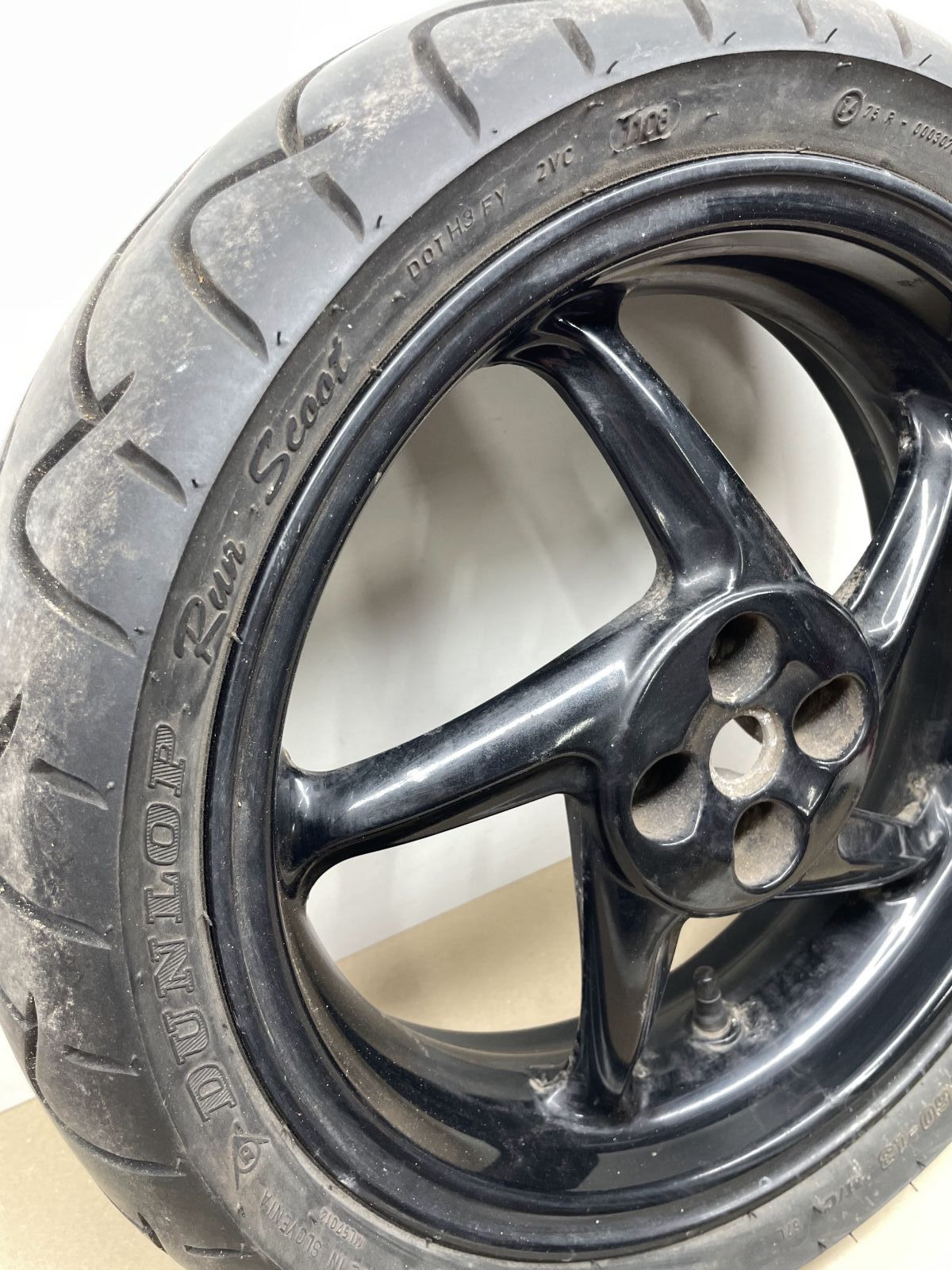 Honda X8R  - Hinterrad Reifen Felge hinten wheel 119)