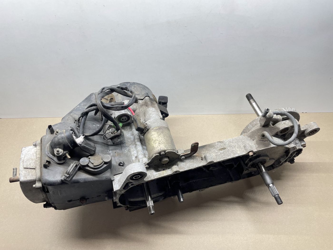 Jonway YY125T Rallox Ranger - Motorblock Kurbelwelle Getriebe Zylinder  (116)