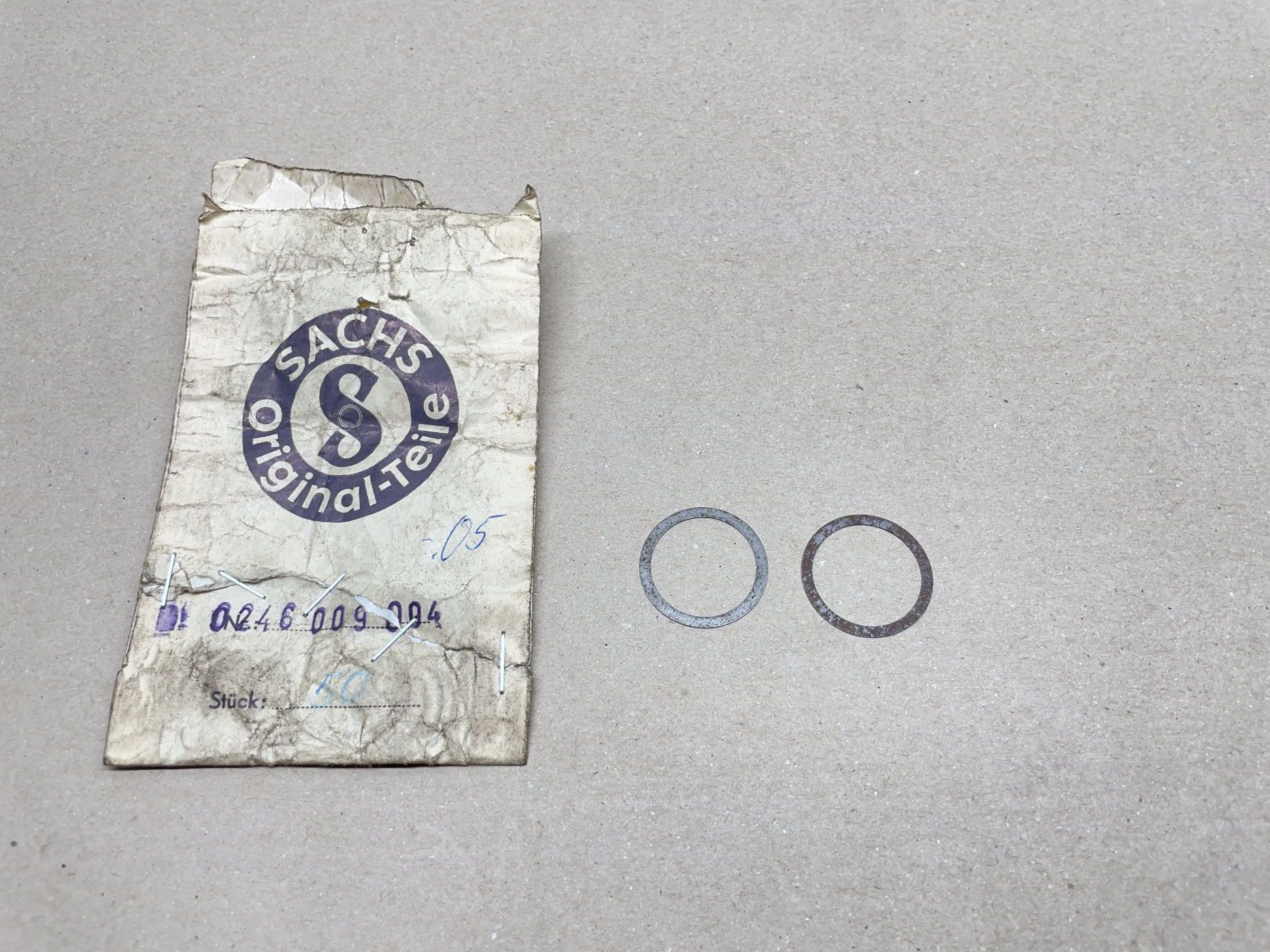 2x Distanzscheibe 23,2 x 28 x 0,3 NOS Getriebe - Sachs 50/3, 50/4 Motor NOS (39-70R)