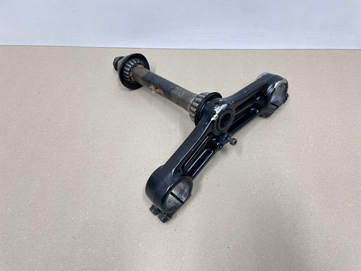 Suzuki GSX 1100 F - Gabelbrücke unten front fork  (118-6)