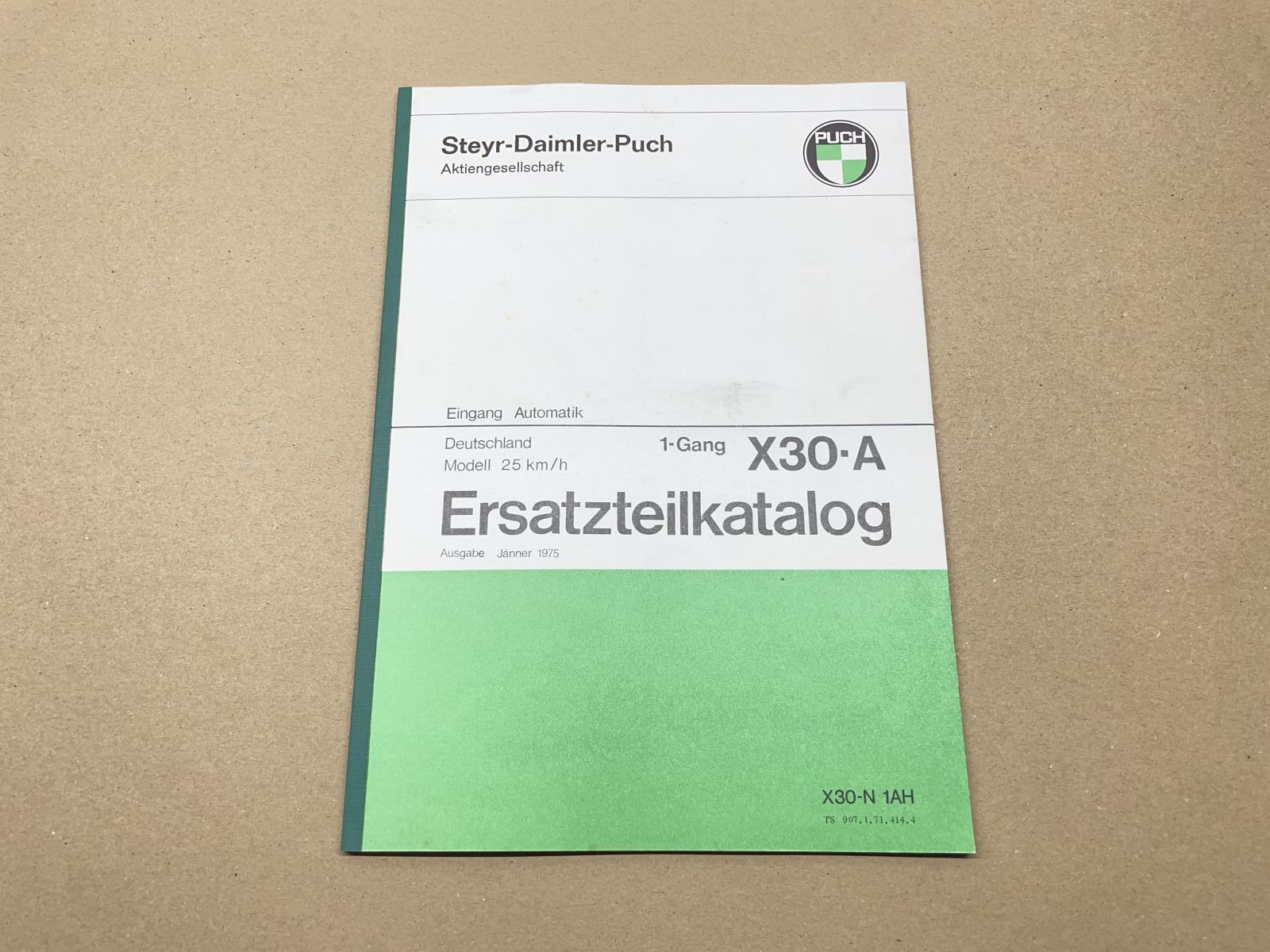 Puch X30 -A   ORIGINAL Ersatzteil Katalog Mofa Motor Rahmen 25 Km/h NOS (86)