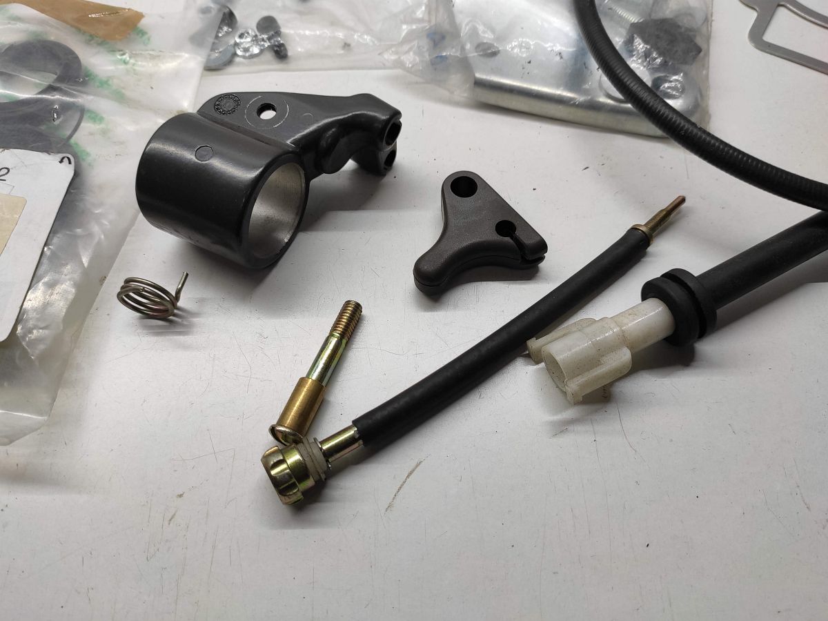 Piaggio Vespa Peugeot Schloss Tachowelle Bremshebel E-Start Hebel Vario Feder