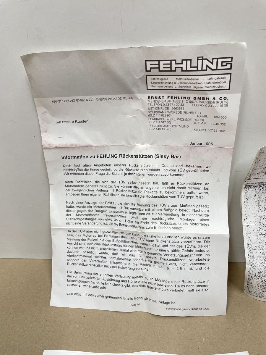 Kawasaki VN 800 - Befestigung FEHLING Rückenstütze Schraube Buchse  (118-16)