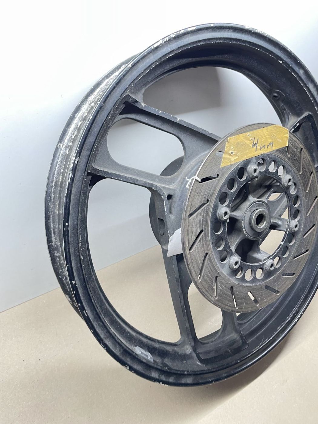 Yamaha FZ 400 FZ 600 - Felge hinten 18 X 2.75 R-37 Hinterrad Reifen Felge (118-V)