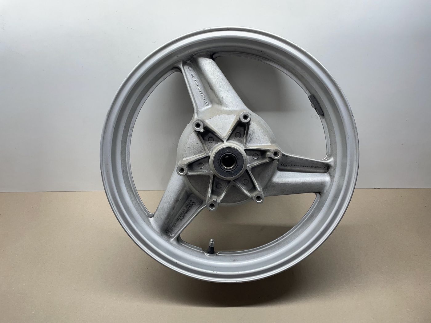 Honda CBR 1000F - Hinterrad Reifen Felge hinten wheel  (118-F)