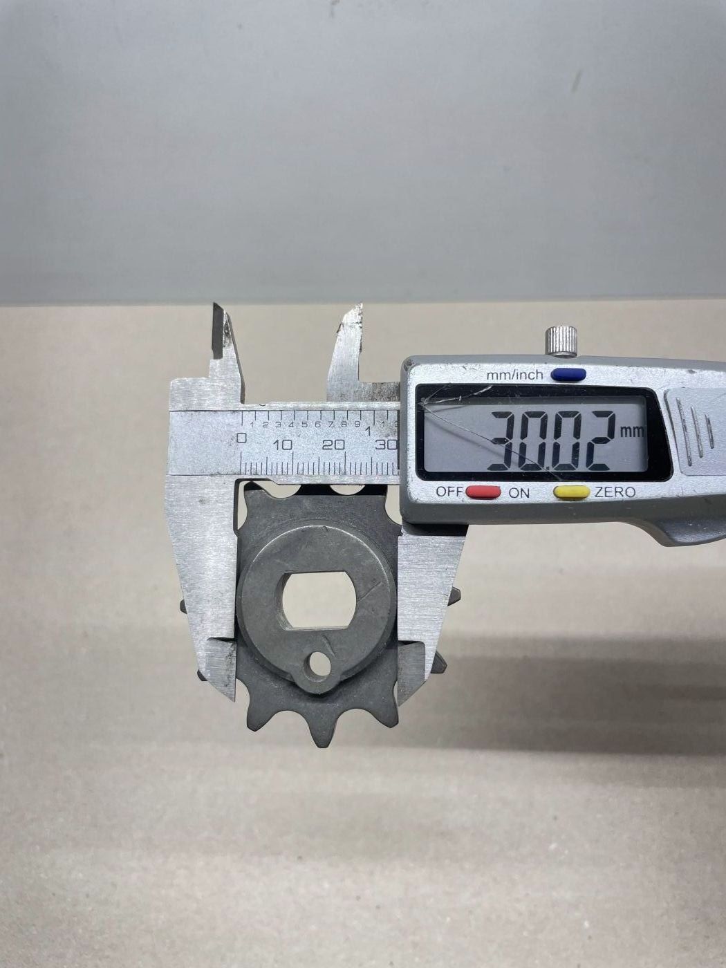 ILO Minimotor MM 524 540 - ORIGINAL Ritzel NOS  034.35.024-00 NEU  (39-49R)