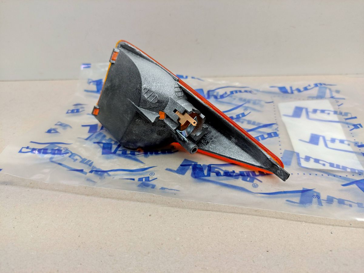 Peugeot Speedfight 1 - Blinker hinten links Vicma NEU (N1)