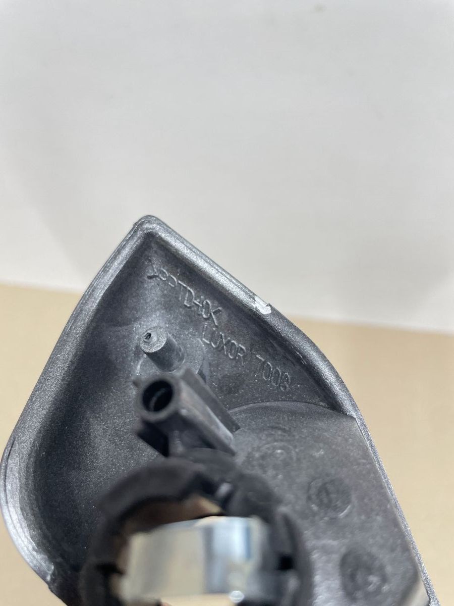 Yamaha Aerox - ORIGINAL Luxor Blinkergehäuse vorne rechts Fassung flasher (118-14)