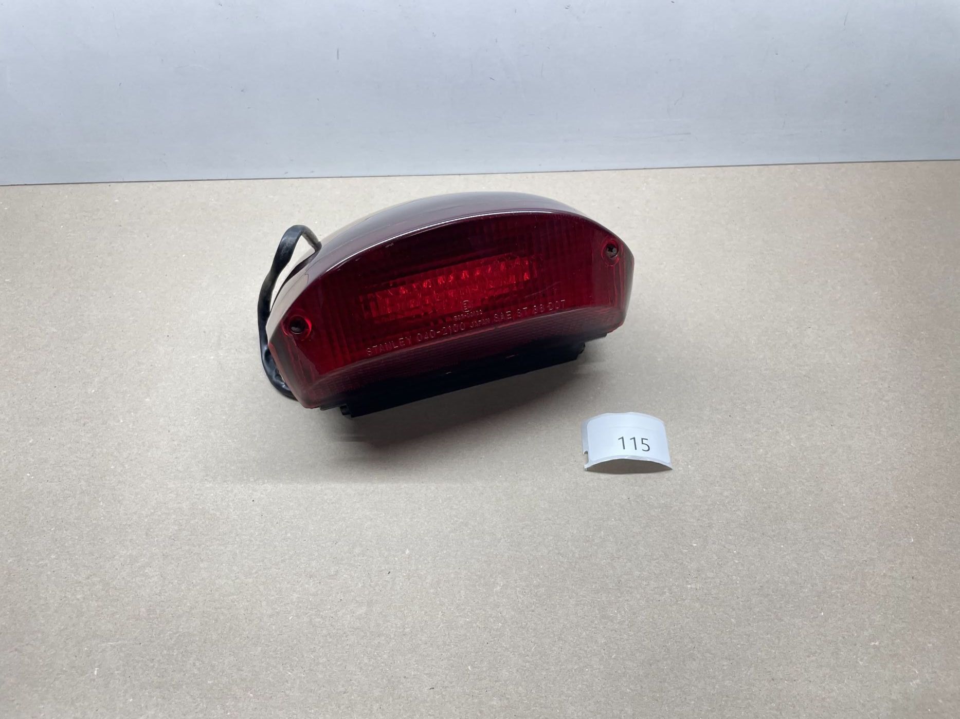 Suzuki GSX 600 F - Rücklicht Licht Lampe hinten rearlight  (118-1)