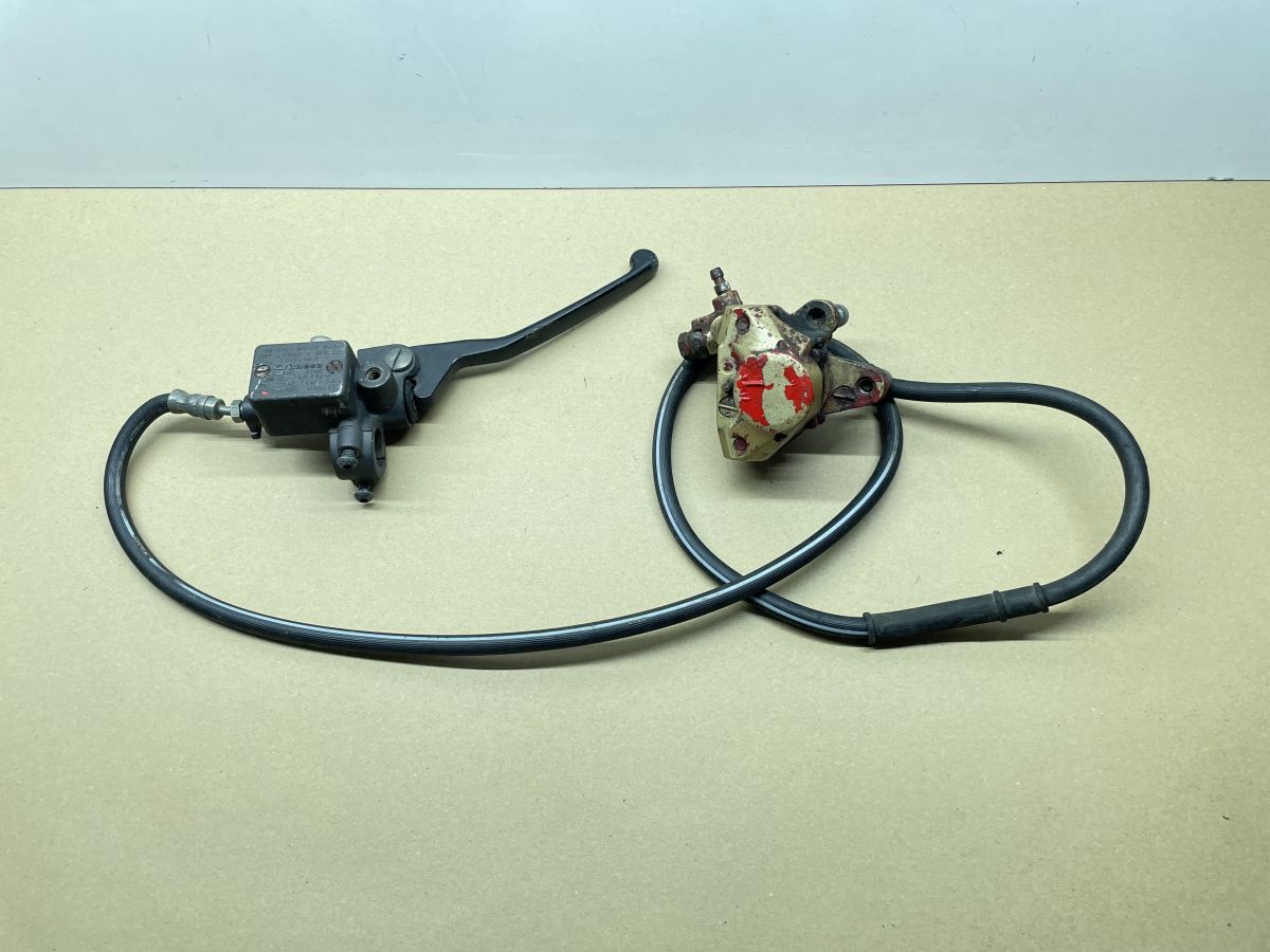 MBK Nitro 50 - Bremse vorne Brembo Bremszange Grimeca Bremspumpe (84-3)