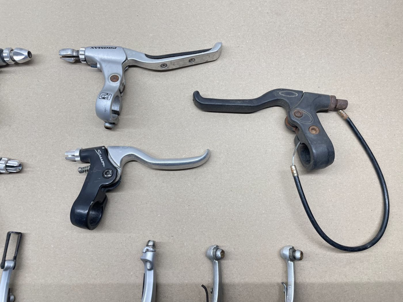 Fahrrad Bremshebel TEKTRO PROMAX Saccon Bremsarm Felgenbremse Bremsbeläge (112G)