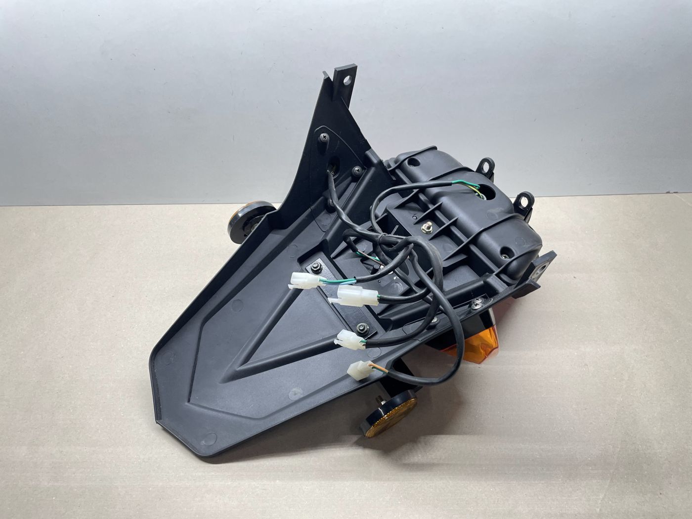 Lifan S-Ray 50 Rücklicht Blinker Spritzschutz Verkleidung Reflektor NEU  (102-12)