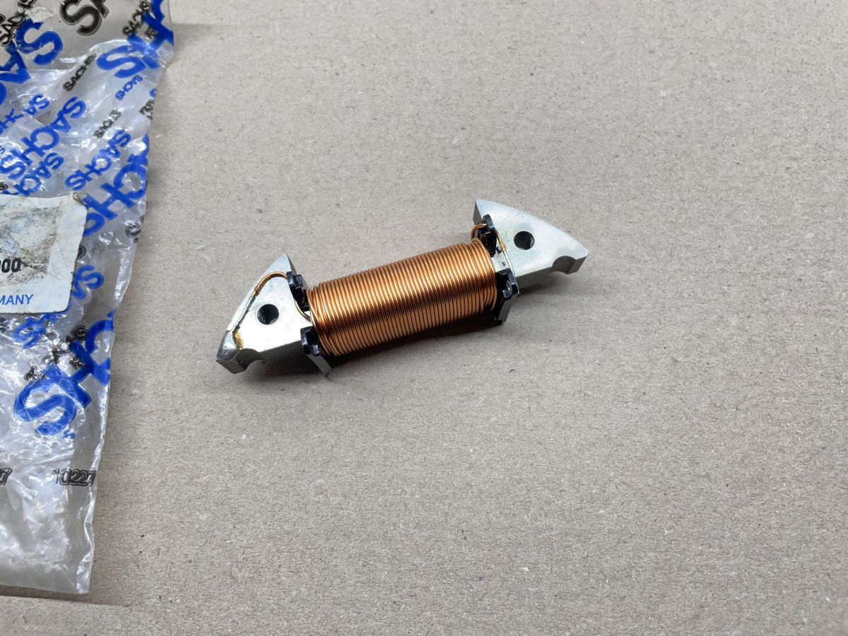 ORIGINAL Sachs 0265 204 000 Generatoranker Lichtspule z.B. Hercules Prima (39-32)