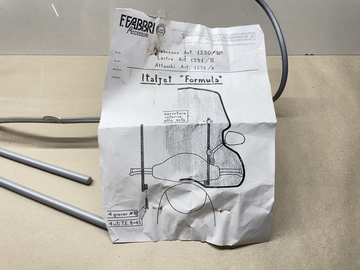 Italjet Formula 50  Fabbri Windschild NEU + Halterung Windschutzscheibe  (102)