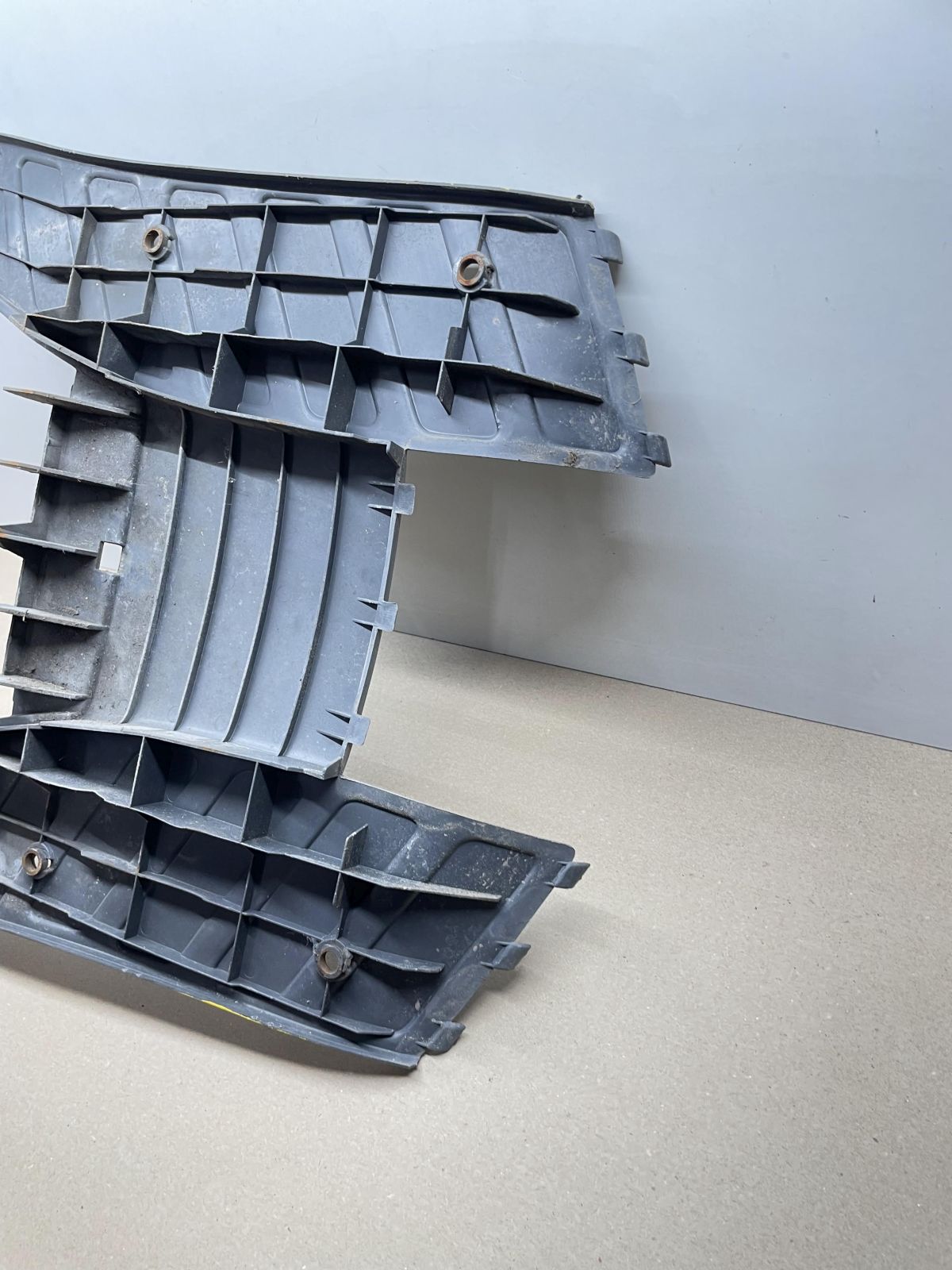 Piaggio Sfera RST 50 - Trittbrett Fußablage Abdeckung fairing (72-2)