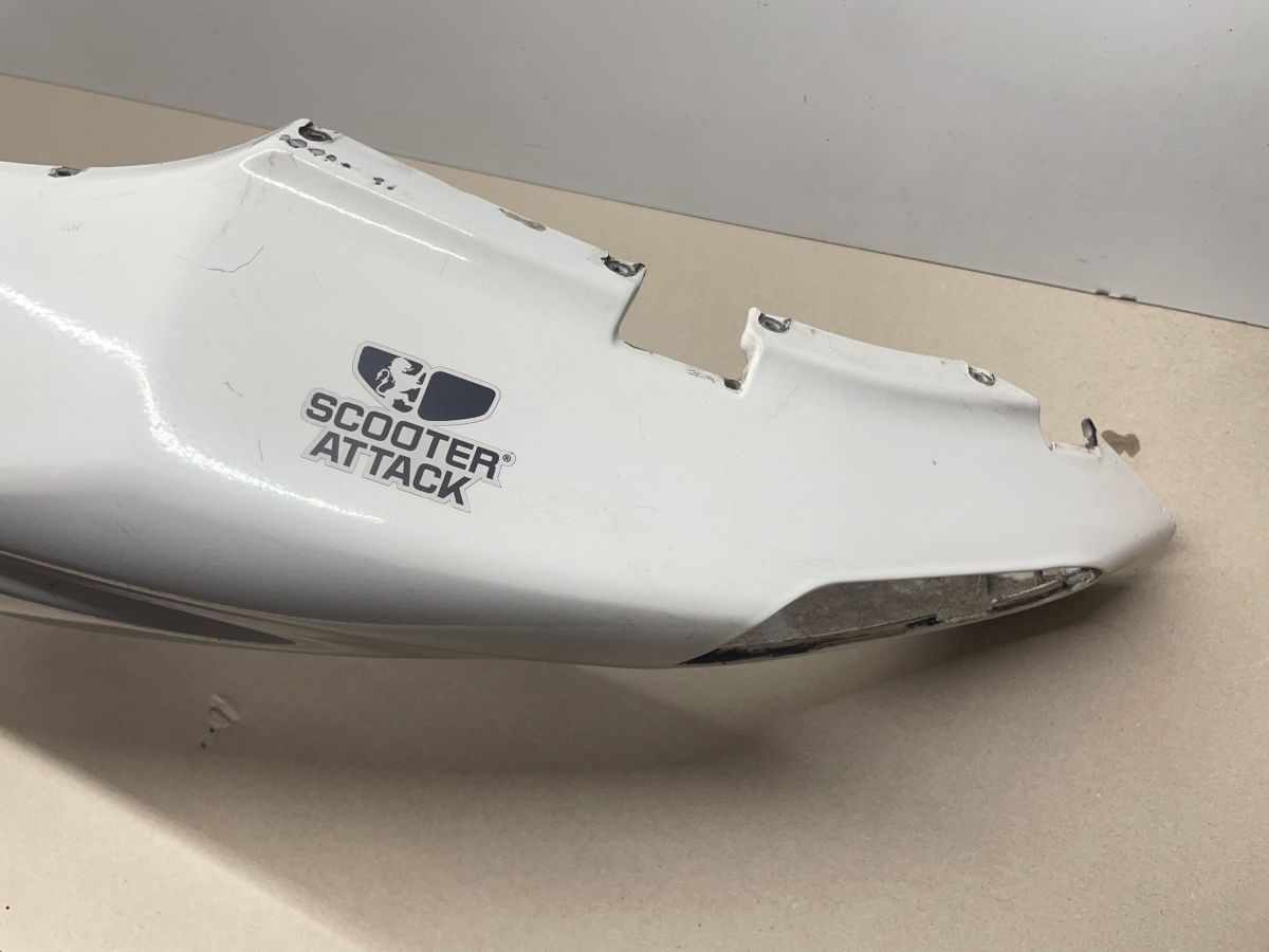 Aprilia SR50 R - Seitenteil links Verkleidung Abdeckung Backe fairing (93)