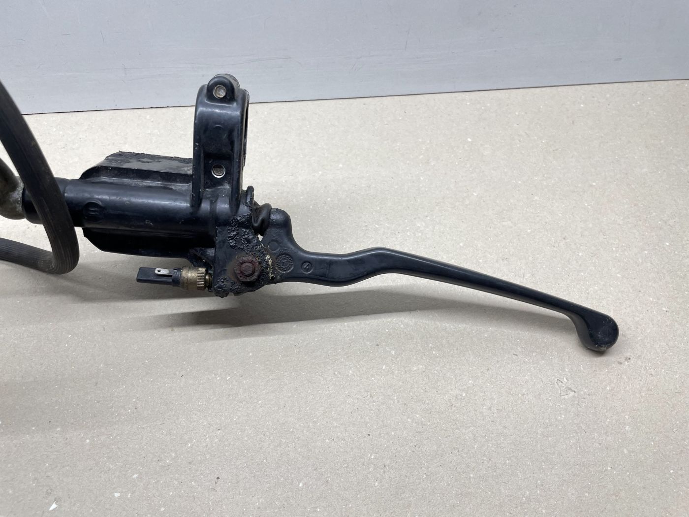 Aprilia Gulliver 50 - Bremse vorne Bremspumpe Bremszange Bremsleitung (102-10)
