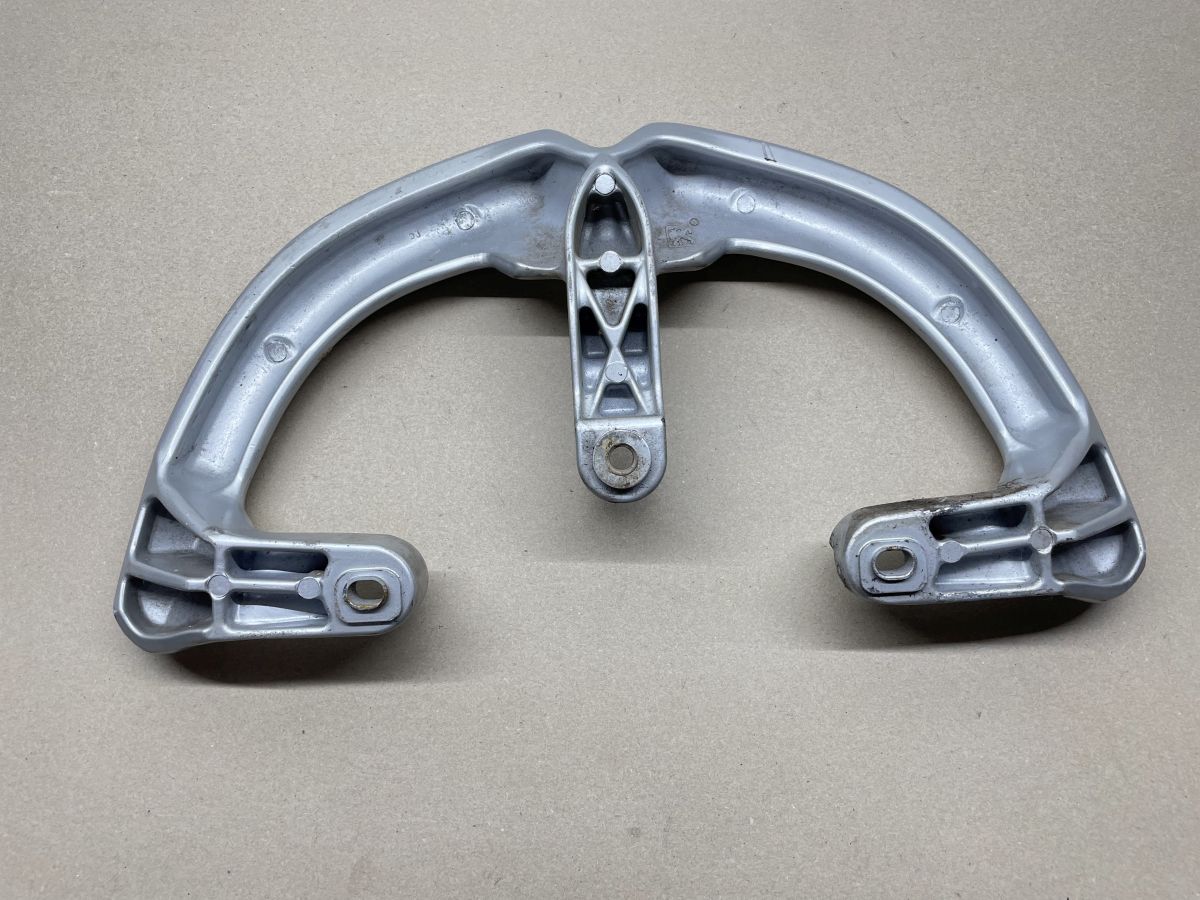 Peugeot New Vivacity 50 2T -  original Haltegriff Sozius Bügel Spoiler  (90)