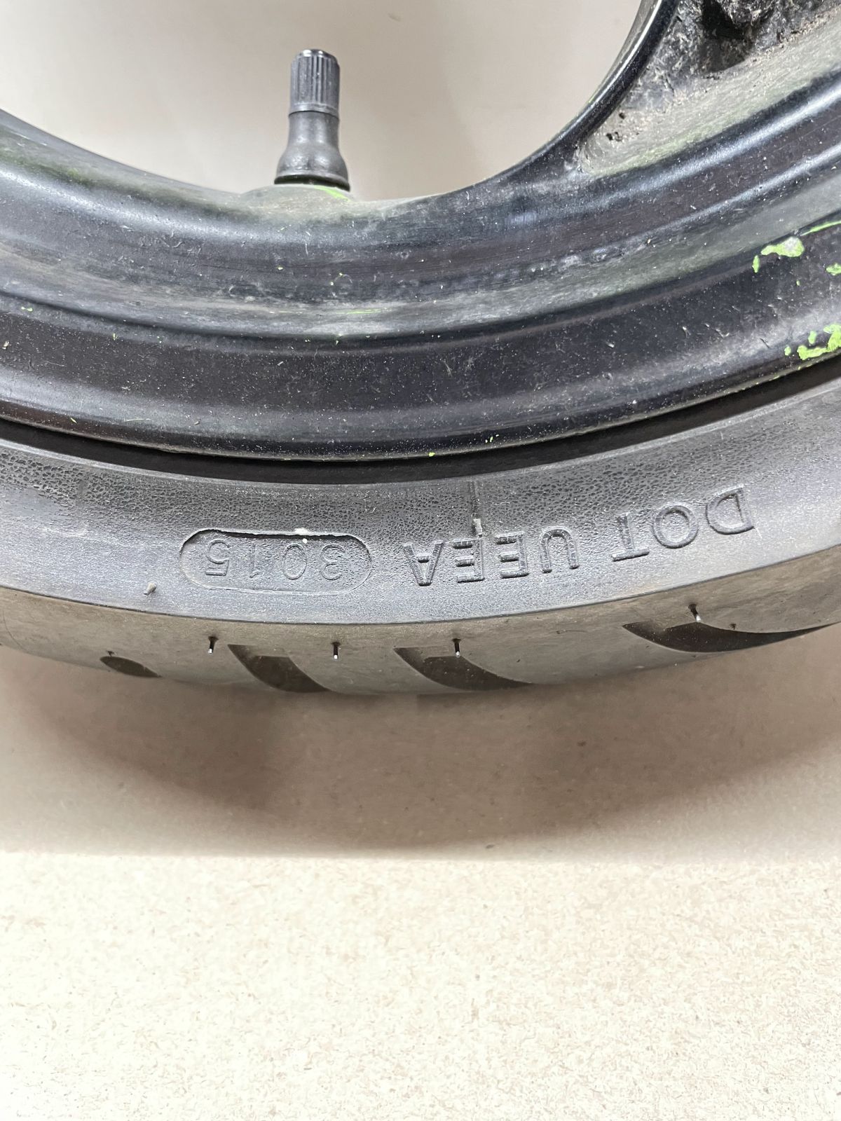 Piaggio NRG 50 - Vorderrad Reifen Felge vorne wheel (65-1)