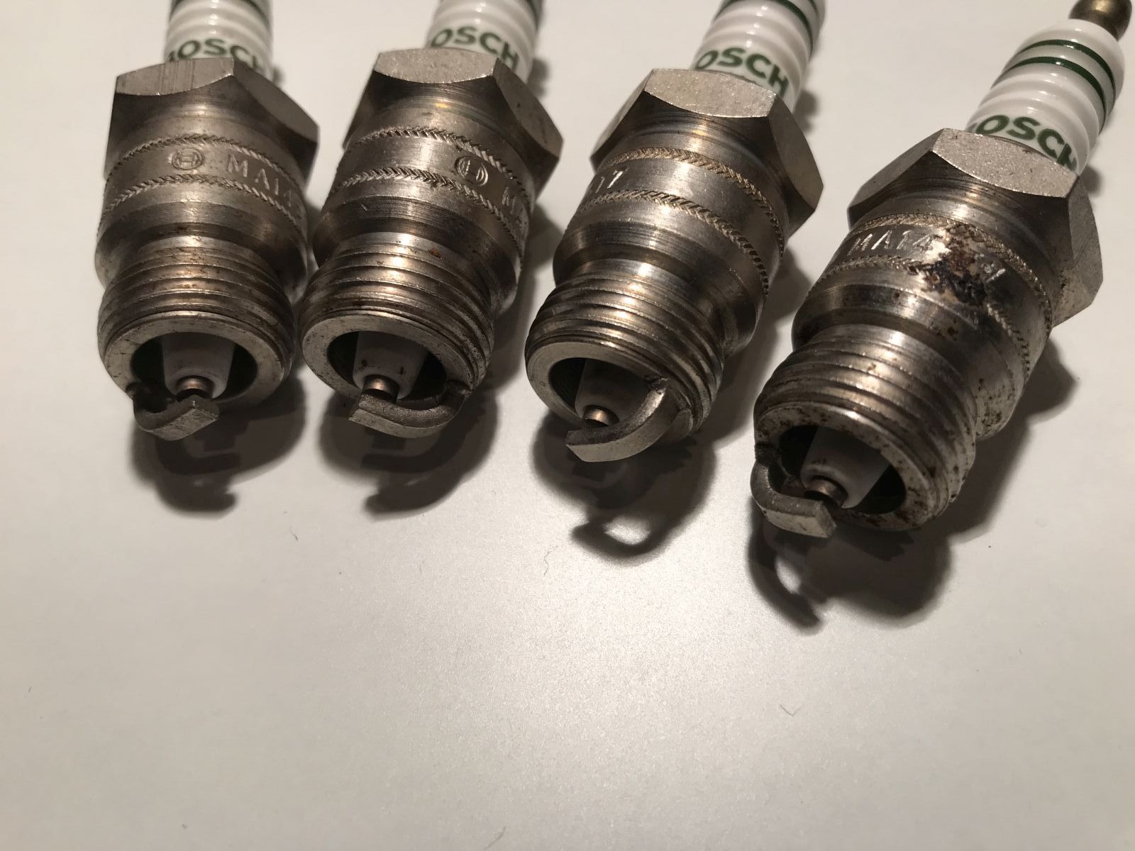4x Bosch Zündkerze MA145T7 Spark Plug Tennplugg Z24
