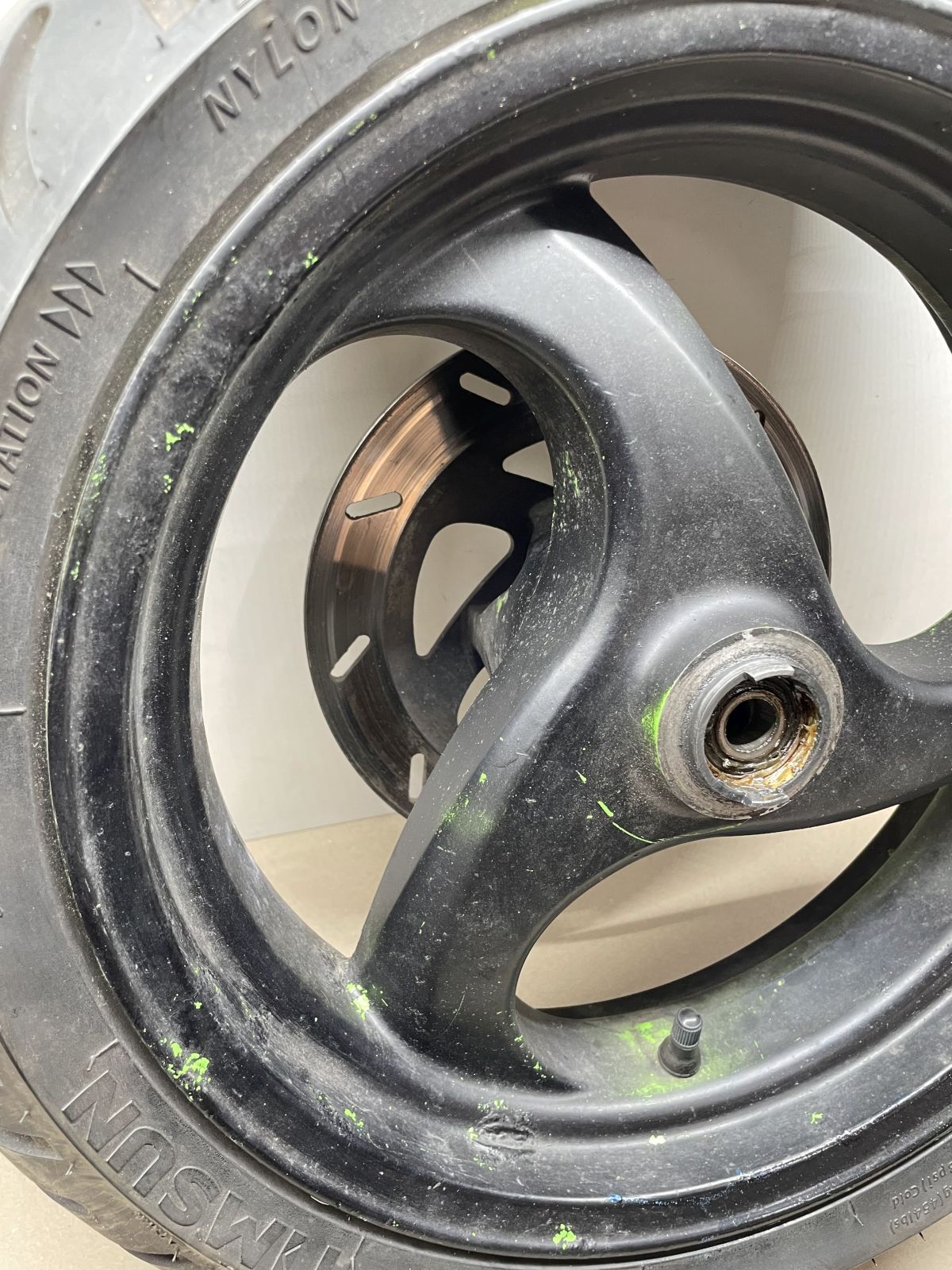 Piaggio NRG 50 - Vorderrad Reifen Felge vorne wheel (65-1)