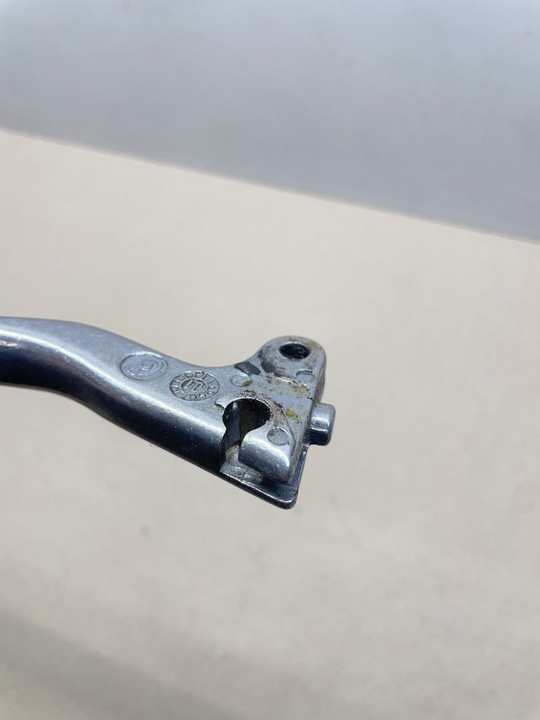 Yamaha Neos / MBK Ovetto - original Bremshebel links Bremse   (39-45R)