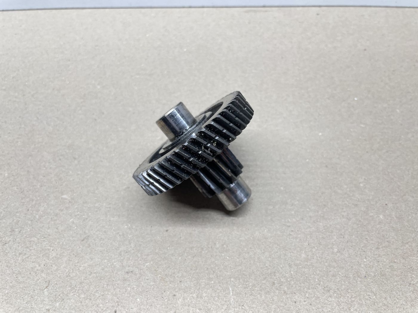 Piaggio Sfera NSL TPH NRG ? Vorgelegewelle 45 Zähne F4 PRO 002 BS Getriebe (109-8)
