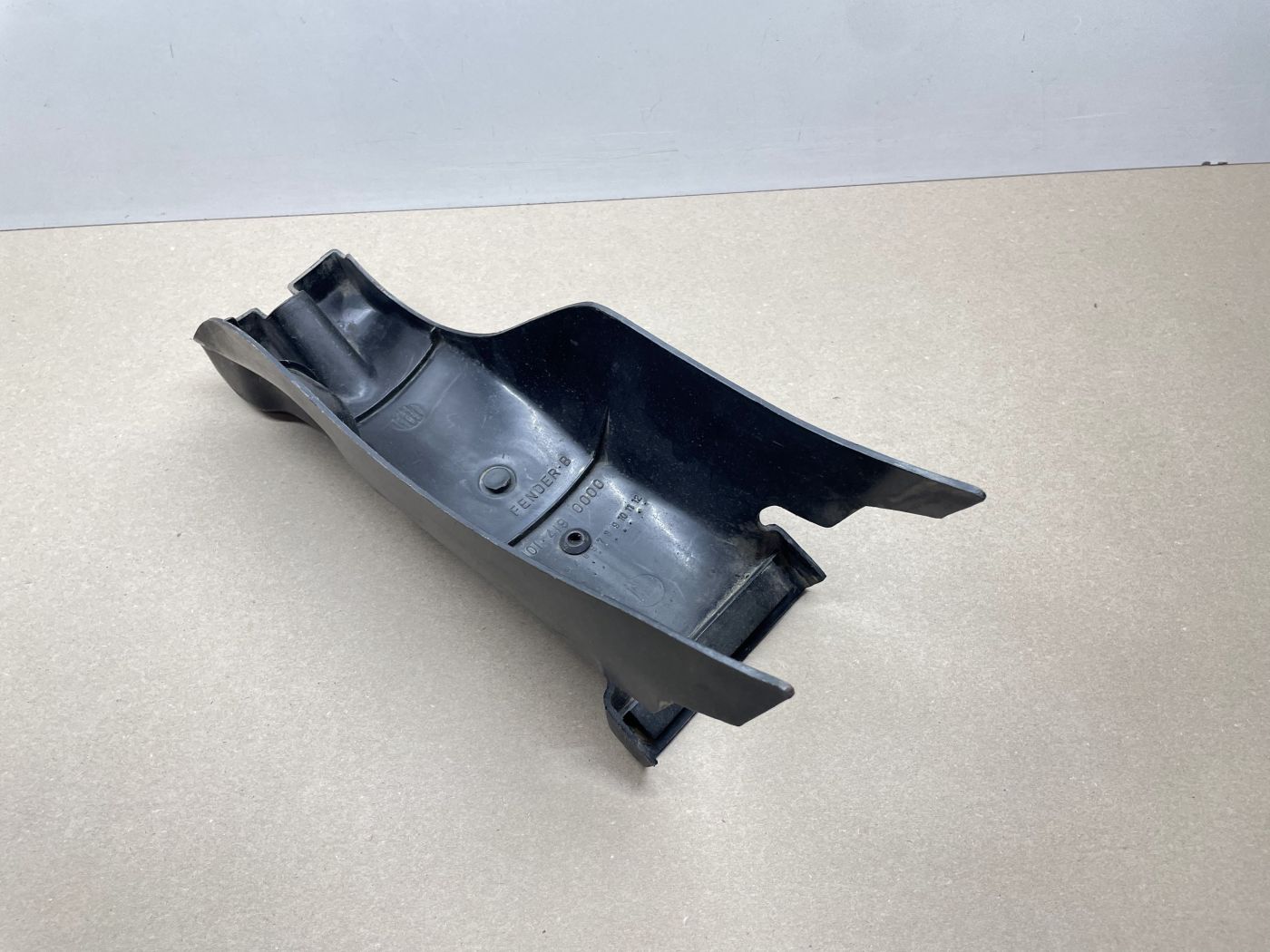 Honda CM 185 T / CM 200T - Spritzschutz Fender Abdeckung Verkleidung (118-V)