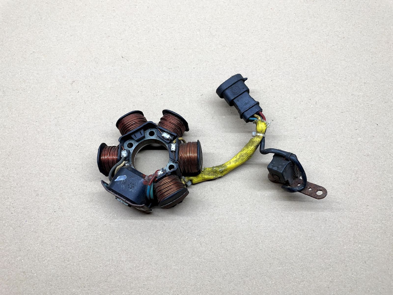 Vespa ET2 50 - ORIGINAL Lichtmaschine Stator (H3)