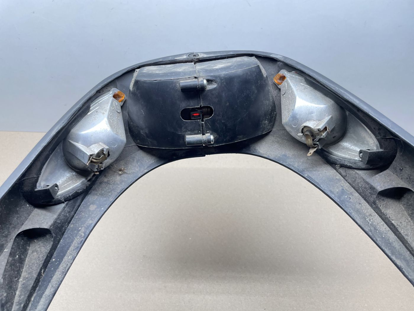 Piaggio NRG MC3  - Rücklicht Blinker Verkleidung hinten Heck Abdeckung  (111)
