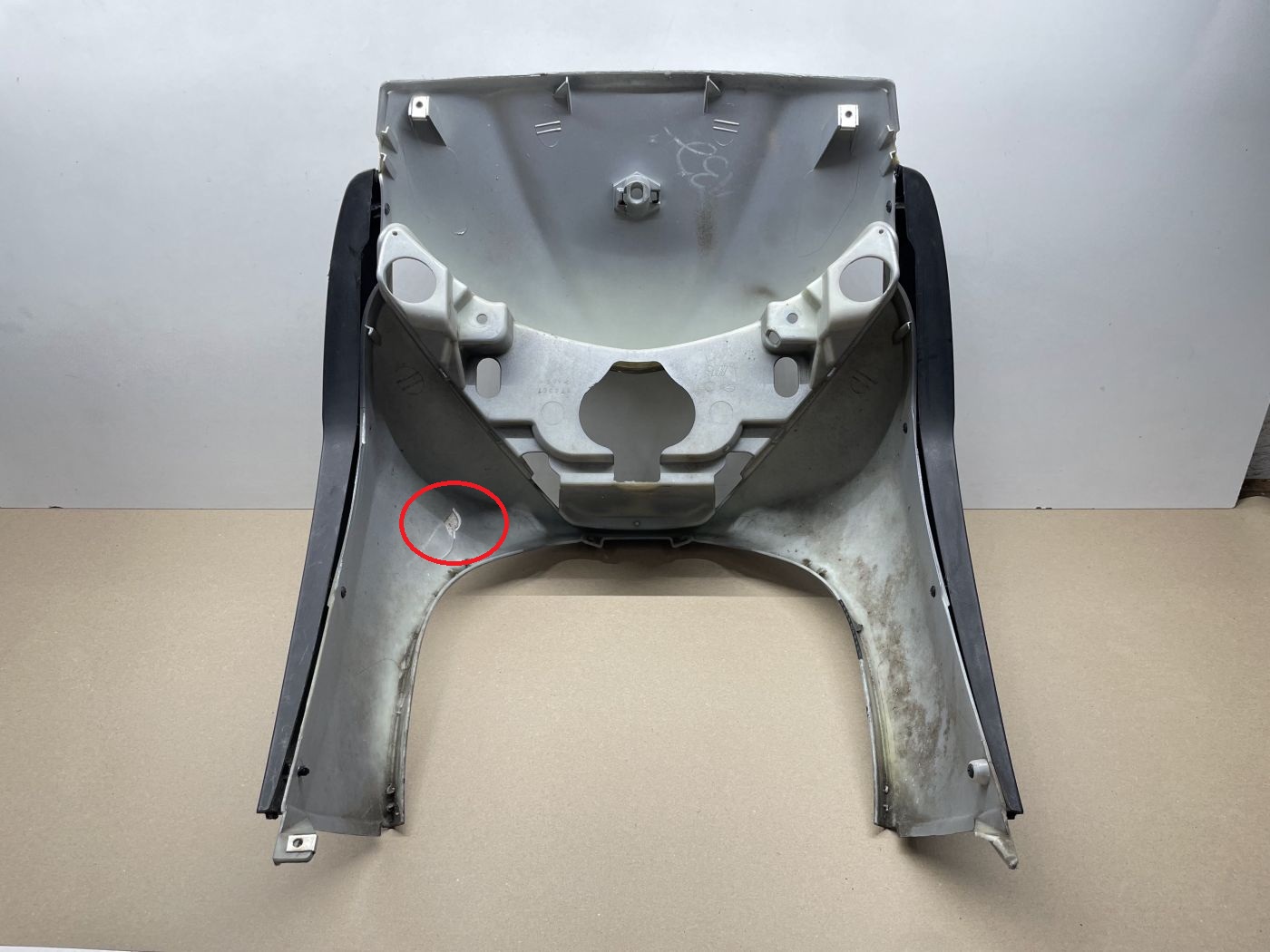 Piaggio Beverly 125 - Frontverkleidung Scheinwerferverkleidung Abdeckung (110)