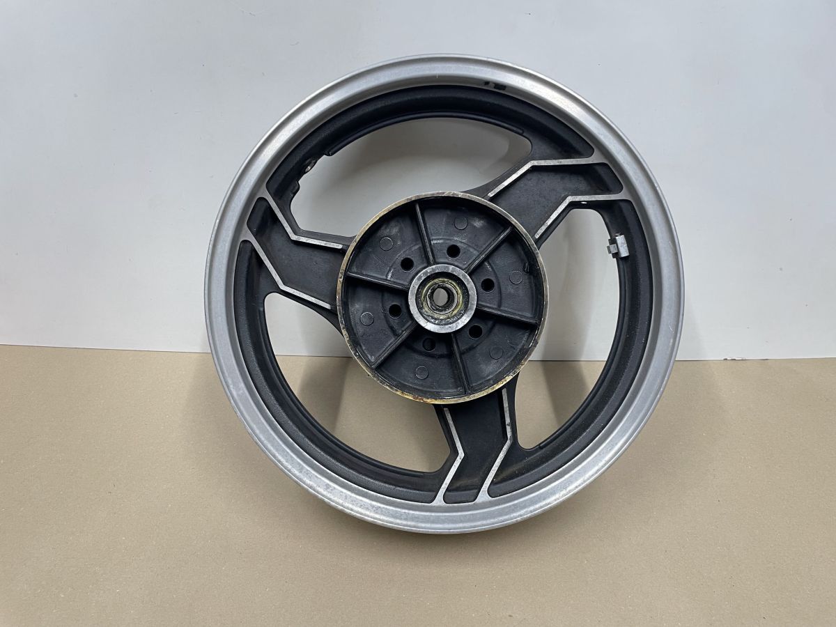 Suzuki GSX 1100 F  - Hinterrad Reifen Felge hinten rear wheel (118)