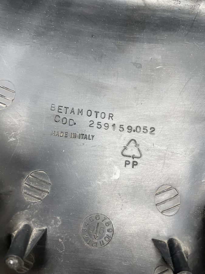 Beta Quadra 50 - Tachoverkleidung Abdeckung Lenker fairing  (118-V)