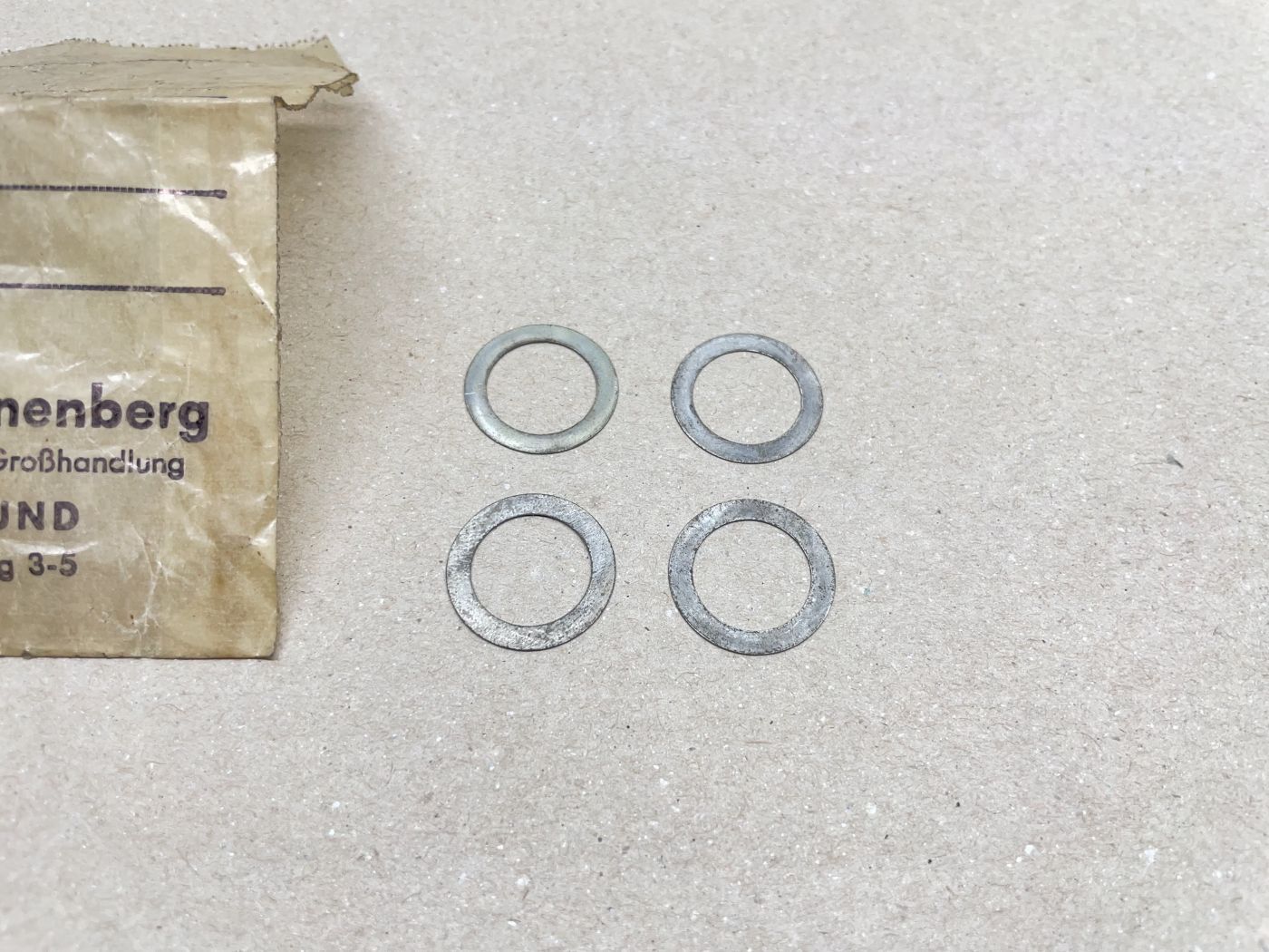 Sachs 50/2 50/3 Motor 4x Ausgleichsscheibe 18,5 x 13 x 0,2 NOS Passscheibe (39-70R)